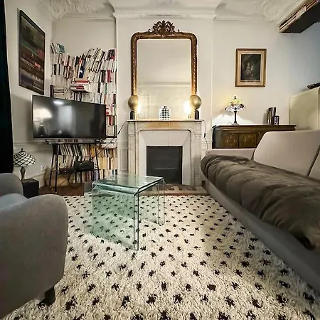 Montmartre With Private Courtyard Appartamento *